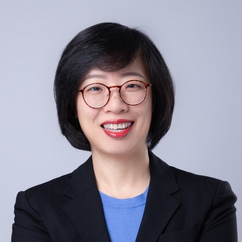 Luyin Zhong